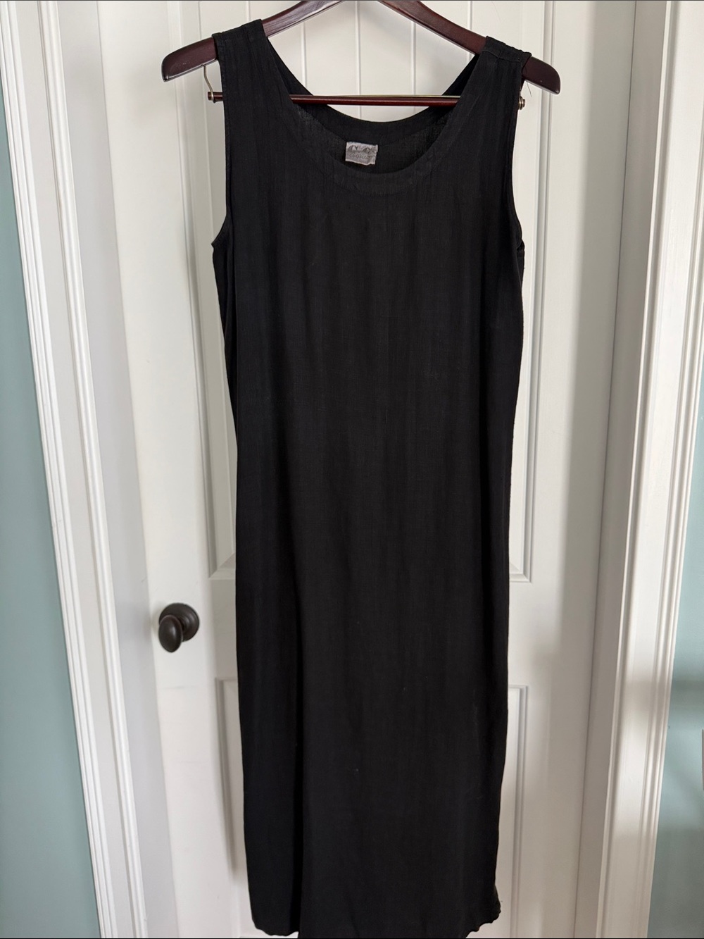 Women’s Black Sleeveless Tank Dress - Classic Minimalist Style